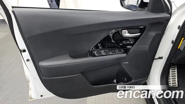 2019 Kia Niro EV Noblesse Sold VIN KNACC81GFKA022203 – photo 13