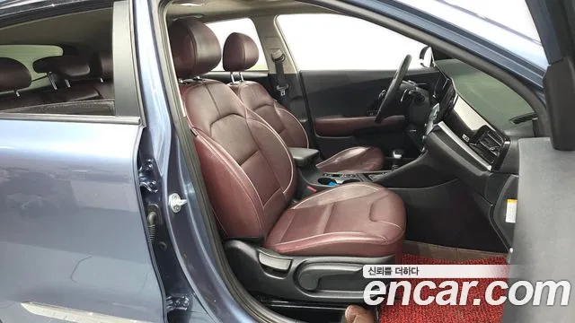 2020 Kia The New Niro 1.6 HEV Sold VIN KNACE81CGLA312062 – rear exterior