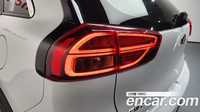 2020 Kia The New Niro 1.6 HEV Sold VIN KNACE81CGLA422549 – photo 18