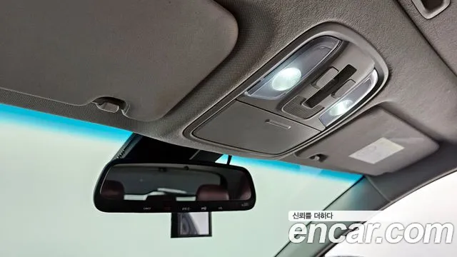 2022 Kia The New Niro 1.6 HEV Sold VIN KNACE81CGNA504014 – interior seats