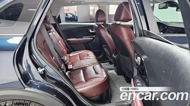 2022 Kia The New Niro 1.6 HEV Sold VIN KNACE81CGNA504014 – photo 12