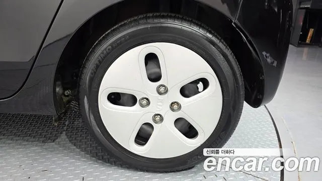 2019 Kia The New Ray Van Sold VIN KNACF911BKT209414 – interior seats