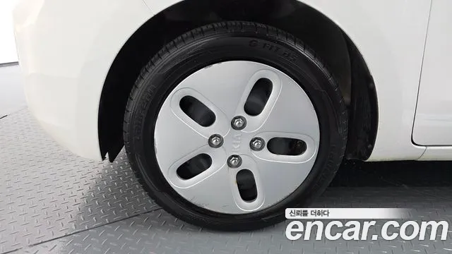 2020 Kia The New Ray Van Sold VIN KNACF911BLT229870 – exterior detail