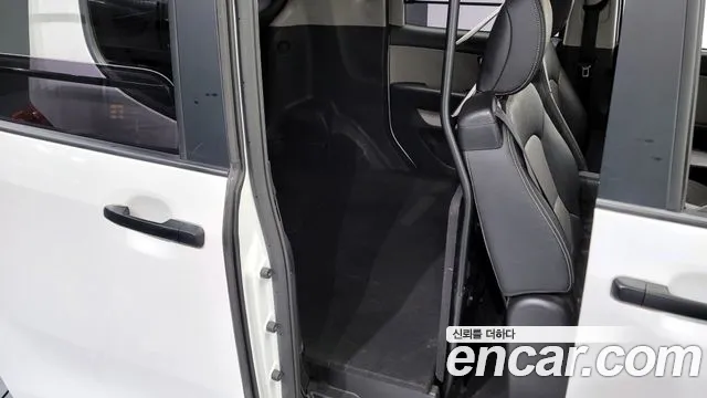 2021 Kia The New Ray Van Sold VIN KNACF911BMT244922 – exterior detail