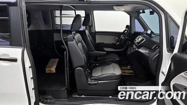 2021 Kia The New Ray Van Sold VIN KNACF911BMT259818 – trunk area 2021 Kia The New Ray Van Sold VIN KNACF911BMT259818 – trunk area