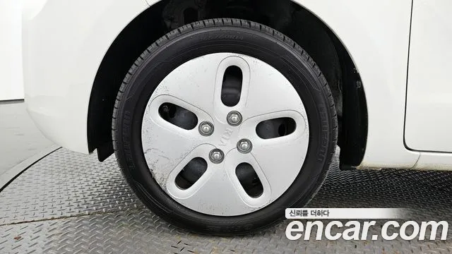 2021 Kia The New Ray Van Sold VIN KNACF911BMT270754 – interior seats 2021 Kia The New Ray Van Sold VIN KNACF911BMT270754 – interior seats