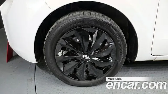 2022 Kia The New Ray Van Sold VIN KNACF911BNT282586 – trunk area