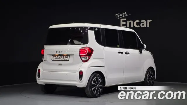 2022 Kia The New Ray Van Sold VIN KNACF911BNT288999 – trunk area