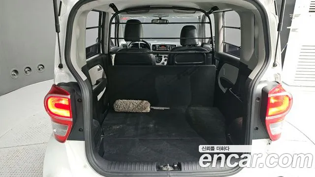 2022 Kia The New Ray Van Sold VIN KNACF911BNT289459 – interior seats