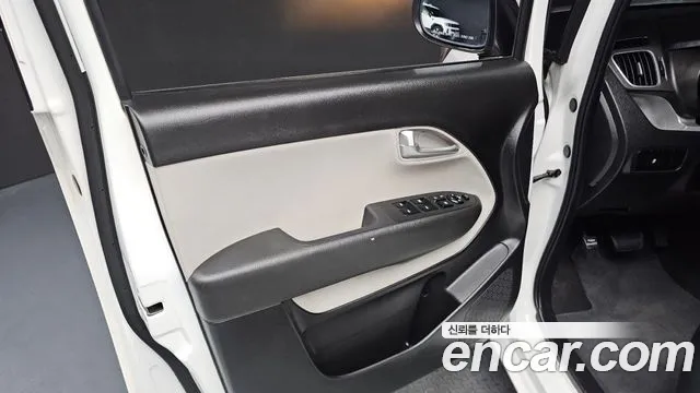 2022 Kia The New Ray Van Sold VIN KNACF911BNT289928 – photo 13