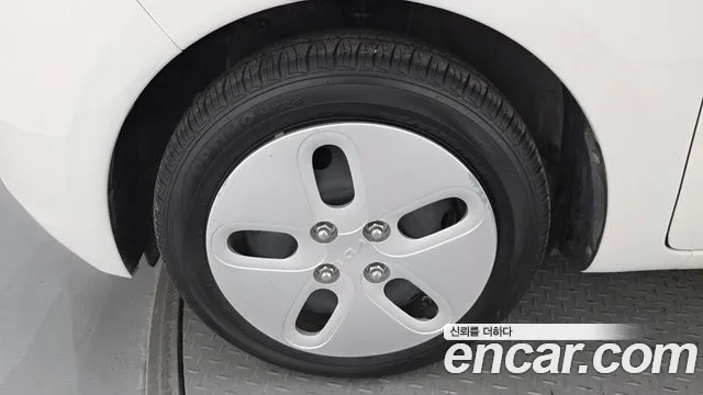 2022 Kia The New Ray Van Sold VIN KNACF911BNT293144 – photo 29