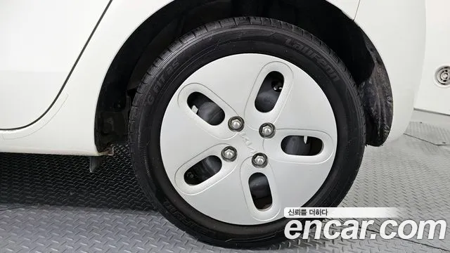 2022 Kia The New Ray Van Sold VIN KNACF911BNT293974 – photo 11