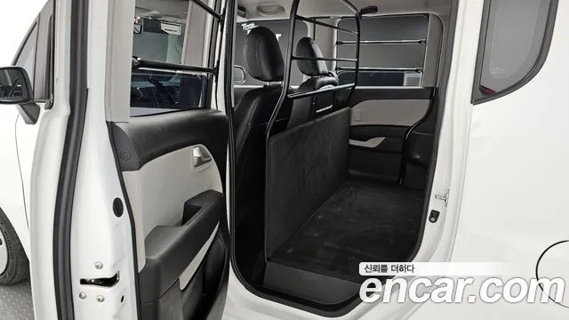 2022 Kia The New Ray Van Sold VIN KNACF911BNT295730 – photo 19