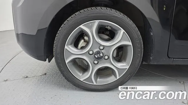 2022 Kia The New Ray Standard Sold VIN KNACG811BNT300019 – exterior detail