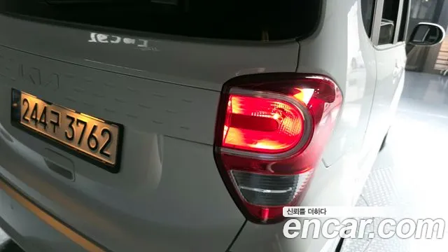2022 Kia The New Ray Standard VIN KNACG811BNT302813
