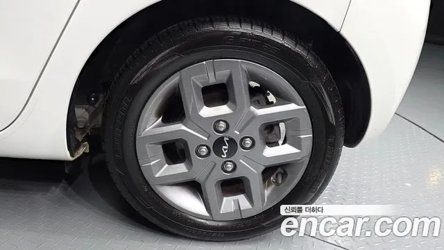 2024 Kia The New Kia Ray Prestige Sold VIN KNACG811BRT382669 – side profile