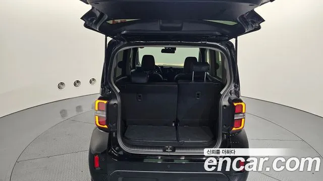 2024 Kia The New Kia Ray EV Air Sold VIN KNACG81AFRT007508 – trunk area 2024 Kia The New Kia Ray EV Air Sold VIN KNACG81AFRT007508 – trunk area