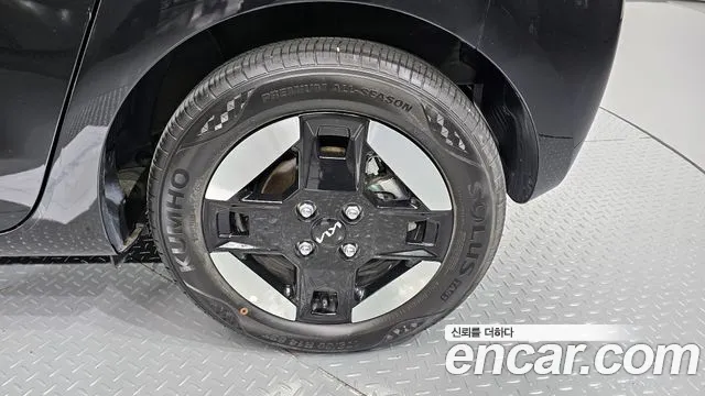 2024 Kia The New Kia Ray EV Air VIN KNACG81AFRT008525