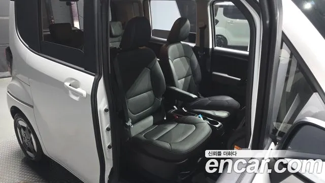 2024 Kia The New Kia Ray EV Air Sold VIN KNACG81AFRT013455 – interior seats