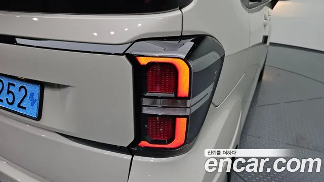 2025 Kia The New Kia Ray EV Air Sold VIN KNACG81AFST021355 – photo 16