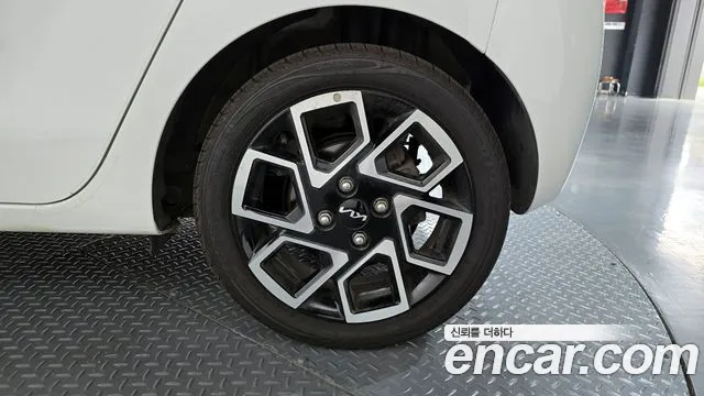 2024 Kia The New Kia Ray Signature VIN KNACH811BRT378570