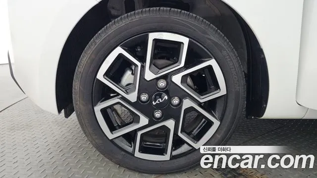 2024 Kia The New Kia Ray Signature VIN KNACH811BRT392613