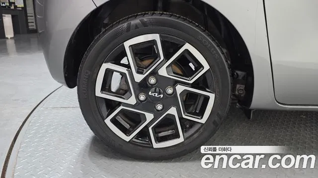 2024 Kia The New Kia Ray Signature Sold VIN KNACH811BRT400983 – exterior detail