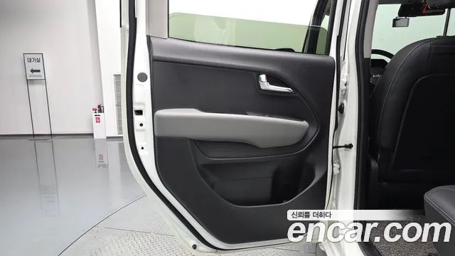 2024 Kia The New Kia Ray Signature Sold VIN KNACH811BRT401411 – side profile