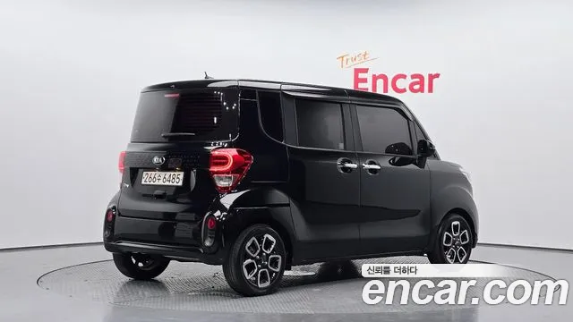 2019 Kia The New Ray Luxury VIN KNACJ811BKT213978