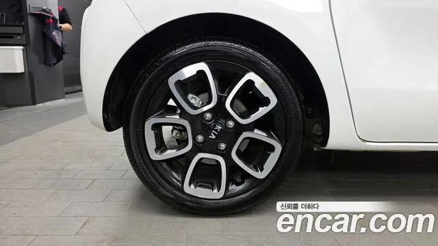 2021 Kia The New Ray Signature Sold VIN KNACK811BMT255937 – photo 11 2021 Kia The New Ray Signature Sold VIN KNACK811BMT255937 – photo 11