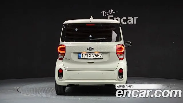 2021 Kia The New Ray Signature Sold VIN KNACK811BMT269655 – exterior detail