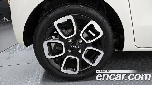 2022 Kia The New Ray Signature VIN KNACK811BNT292324