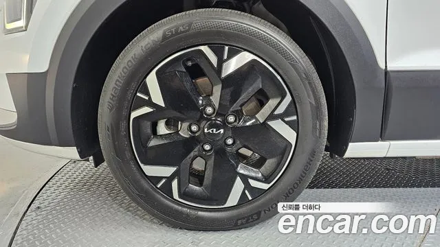 2024 Kia The All New Niro EV Air Sold VIN KNACP811FRA042451 – trunk area 2024 Kia The All New Niro EV Air Sold VIN KNACP811FRA042451 – trunk area