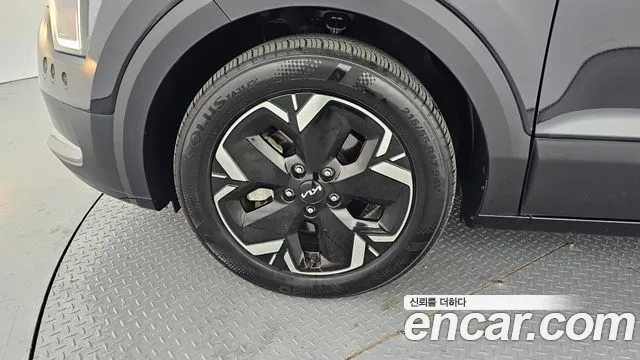 2024 Kia The All New Niro EV Air Sold VIN KNACP811FRA055535 – photo 13 2024 Kia The All New Niro EV Air Sold VIN KNACP811FRA055535 – photo 13