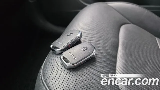 2023 Kia The All New Niro EV Earth Sold VIN KNACR811FPA019870 – interior seats