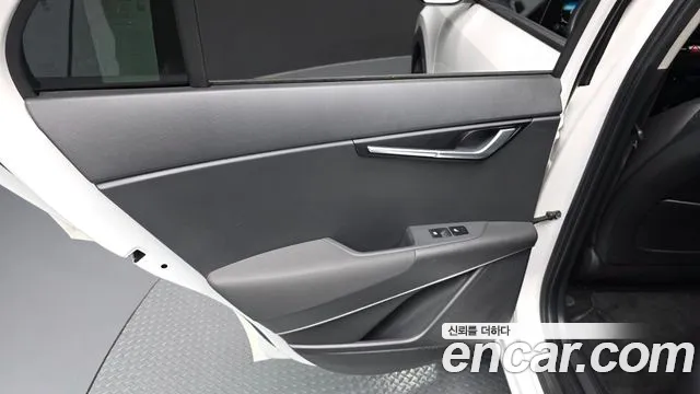 2024 Kia The All New Niro EV Earth Sold VIN KNACR811FRA116427 – photo 26