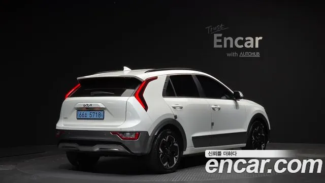2024 Kia The All New Niro EV Earth Sold VIN KNACR811FRA116430 – side profile