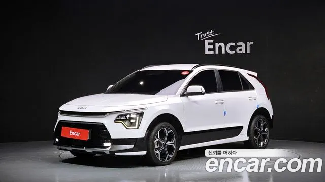 2022 Kia The All New Niro Signature Sold VIN KNACT81EGNA003088 – side profile