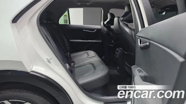2025 Kia The All New Niro Signature Sold VIN KNACT81EGSA274398 – interior seats