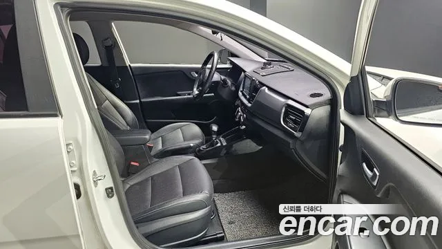 2018 Kia Stonic Diesel 1.6 Sold VIN KNADC815GJS097196 – interior seats 2018 Kia Stonic Diesel 1.6 Sold VIN KNADC815GJS097196 – interior seats