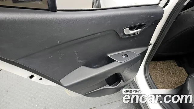 2018 Kia Stonic Diesel 1.6 Sold VIN KNADC815GJS154470 – photo 24 2018 Kia Stonic Diesel 1.6 Sold VIN KNADC815GJS154470 – photo 24