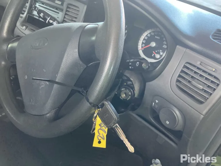 2006 Kia Rio Damaged VIN KNADE223366153785 – photo 26