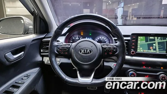 2019 Kia Stonic Diesel 1.6 Sold VIN KNADE815GKS331057 – interior seats