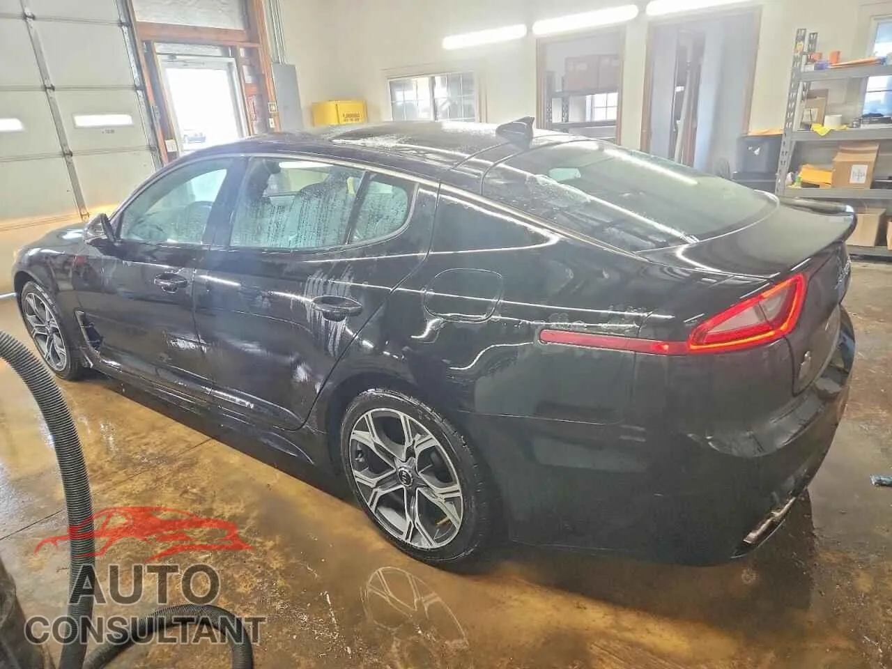 2020 KIA STINGER Damaged VIN KNAE15LAXL6075050 – rear exterior