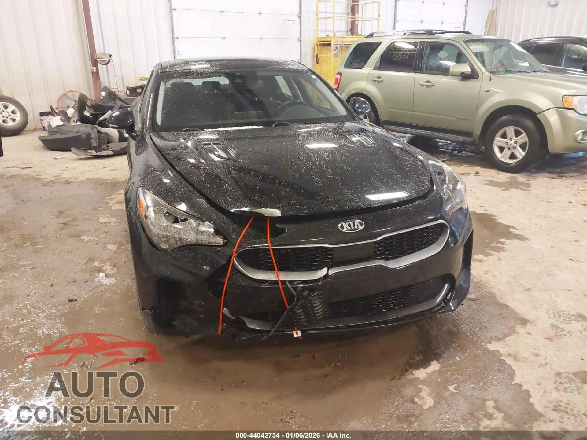2018 KIA STINGER Damaged VIN KNAE25LA6J6011307 – engine bay