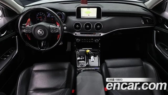 2018 Kia Stinger 2.0 Turbo 2WD Sold VIN KNAE351ABJS001857 – dashboard