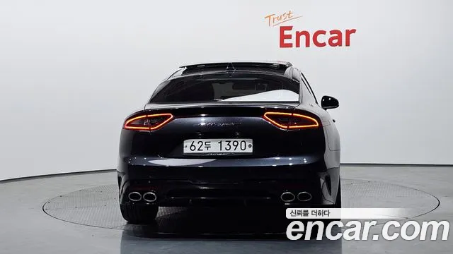 2018 Kia Stinger 2.0 Turbo 2WD Sold VIN KNAE351ABJS005148 – side profile
