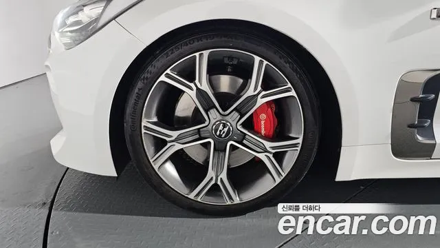 2019 Kia Stinger 2.0 Turbo 2WD VIN KNAE351ABKS054676