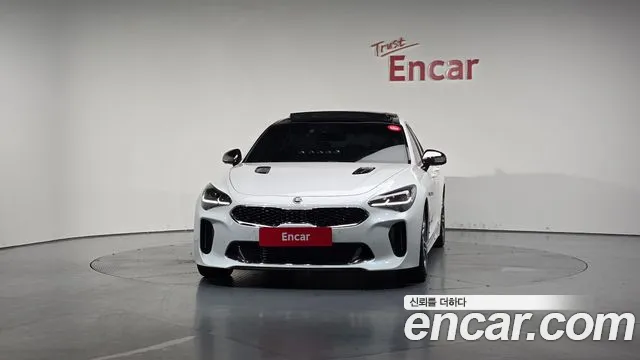 2019 Kia Stinger 2.0 Turbo 2WD Sold VIN KNAE351ABKS054676 – trunk area