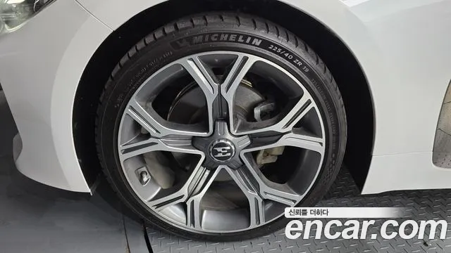 2018 Kia Stinger 2.0 Turbo AWD Sold VIN KNAE351ADJS000758 – interior seats